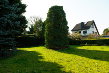 Rarität in Hürth: 7-Zimmer Traumhaus auf über 900 m² Grundstück in Top-Lage, 50354 Hürth, Einfamilienhaus