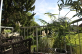 Balkon - Charmante 3-Zimmer-Dachgeschosswohnung mit Balkon und Garten in Hürth-Alstädten-Burbach