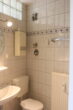 Idyllisches Wohnen mit guter Anbindung - Modernes Apartment mit Balkon in Hürth-Stotzheim - Bad Ansicht 1
