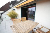 Vermietetes Zweifamilienhaus mit Garten und Garage in Hürth-Efferen - Terrasse Whg. 2 Ansicht 3