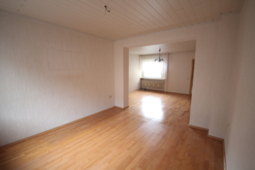 Charmante 3-Zimmer-Wohnung mit Gartenmitbenutzung – ca. 85 m² in zentraler Lage von Hürth-Hermülheim, 50354  Hürth, Etagenwohnung