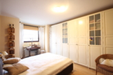 Schlafzimmer - Vermietet und in bester Lage – Eigentumswohnung in Randlage von Hürth-Efferen